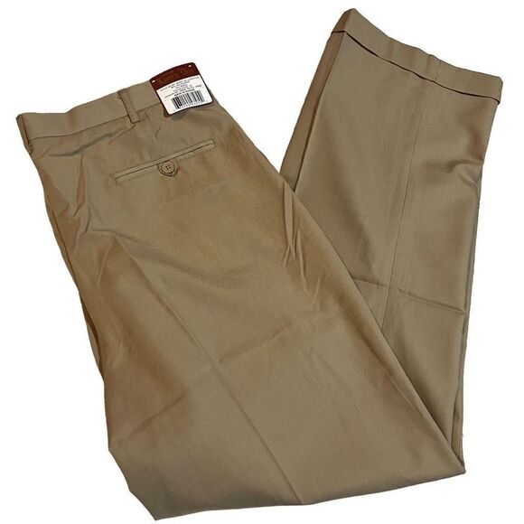 Lion’s Den Men’s Tan Khakis / SZ: 40/30 NWT - Picture 1 of 5